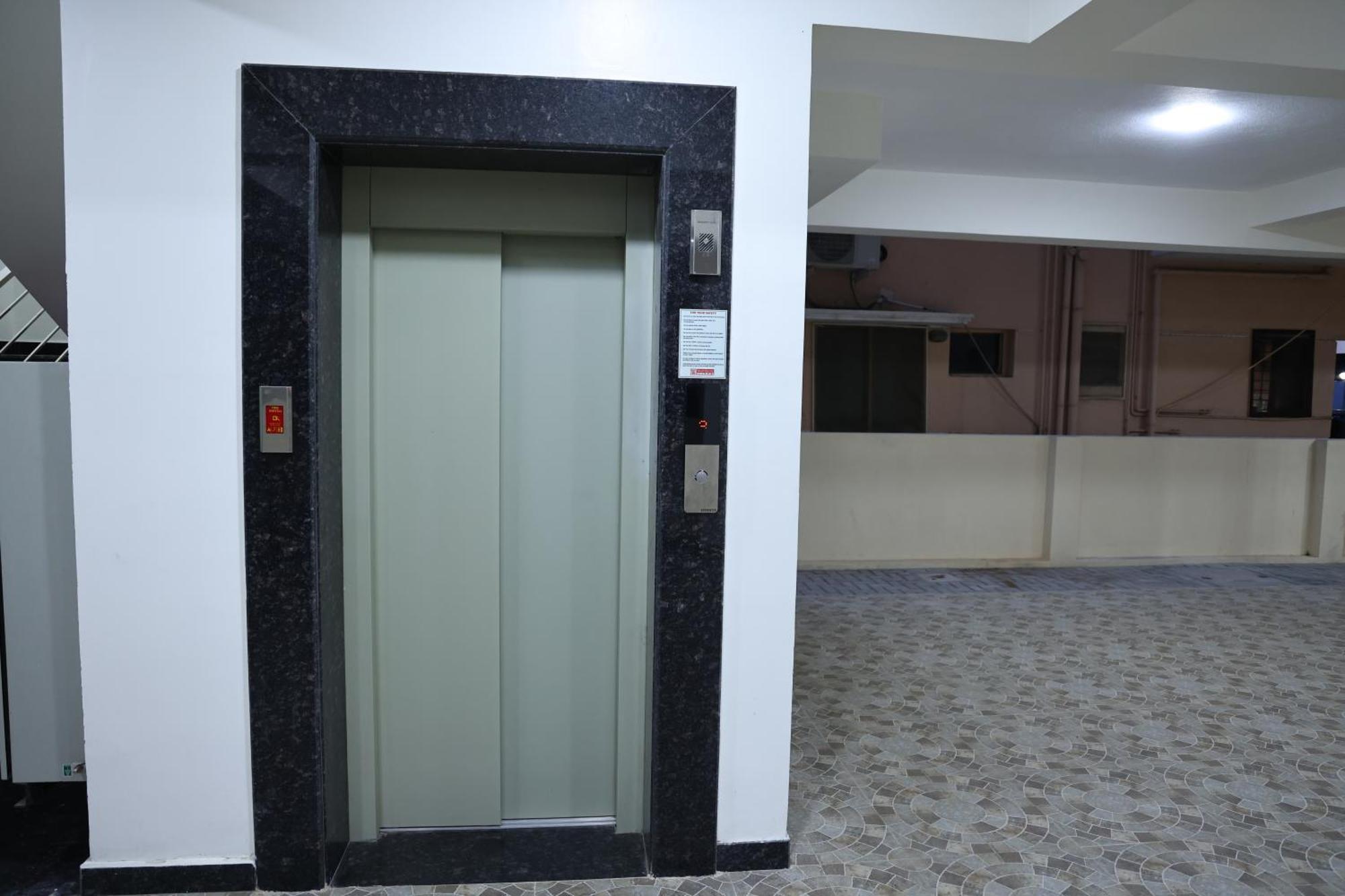 Hotel Vibha By Sri Lakshmi Homes 2*